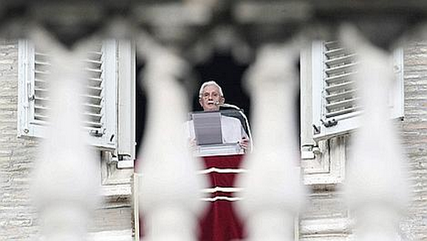 LE PAPE BENOÎT XVI A DÉMISSIONNÉ POUR ÉVITER SON ARRESTATION