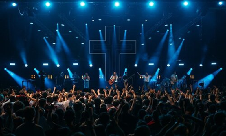 L’Église devrait-elle simplifier le culte pour atteindre les perdus ?